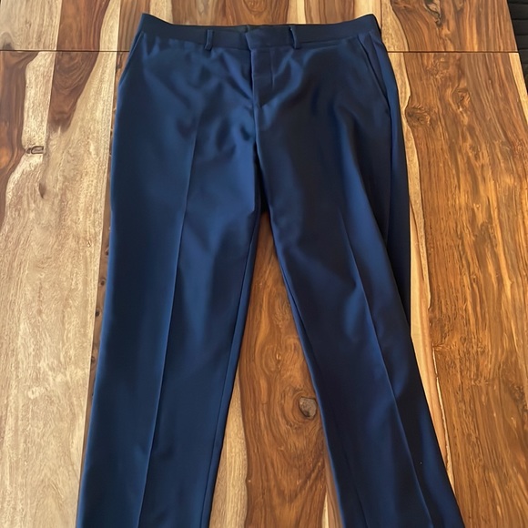 Navy blue suit (pants and coat). - Picture 3 of 3